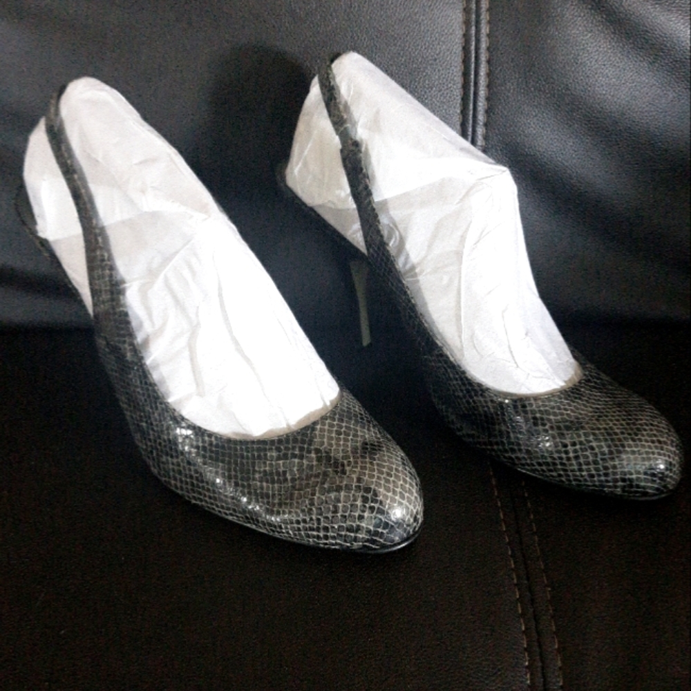Enzo Angiolini Easerious Slingback Leather Shoes Women 9W Snake Print Gray
